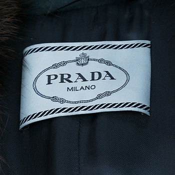 бирка Пальто Prada