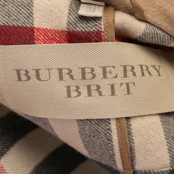 Burberry brit label best sale