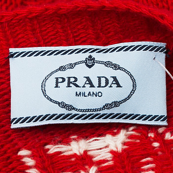 бирка Свитер Prada