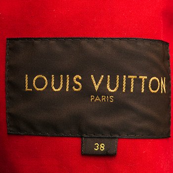 бирка Плащ Louis Vuitton