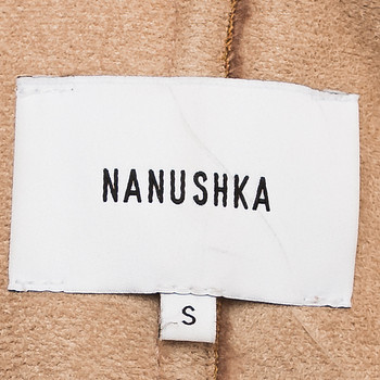 бирка Шуба Nanushka