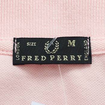 бирка Лонгслив Fred Perry