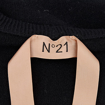 бирка Джемпер N21