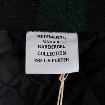 бирка Пальто Vetements