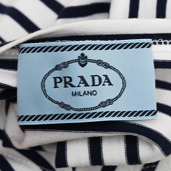 бирка Лонгслив Prada