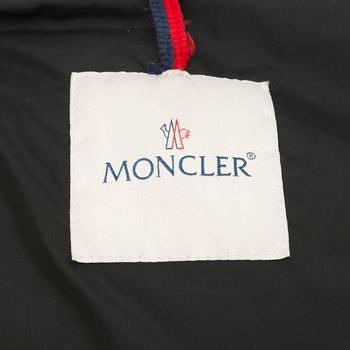 бирка Пуховик Moncler
