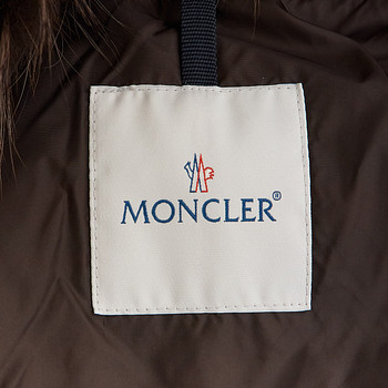 бирка Пуховик Moncler