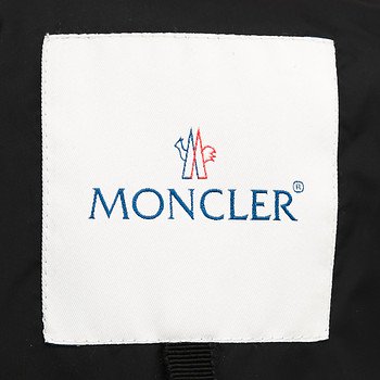 бирка Пуховик Moncler