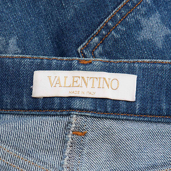 бирка Шорты Valentino