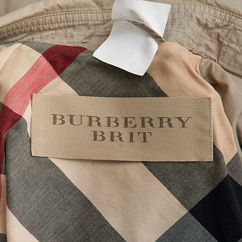 бирка Тренч Burberry Brit
