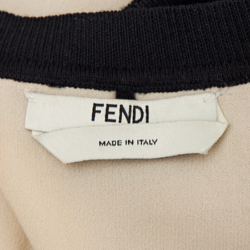 бирка Платье Fendi