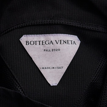 бирка Плащ Bottega Veneta