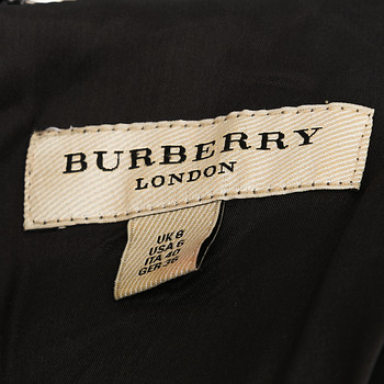 бирка Платье Burberry