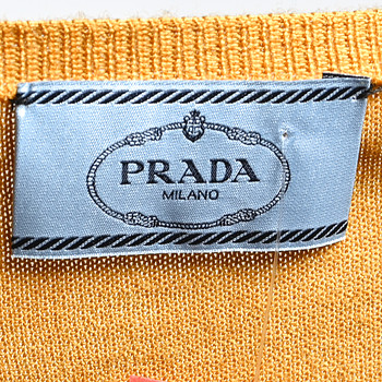 бирка Джемпер Prada