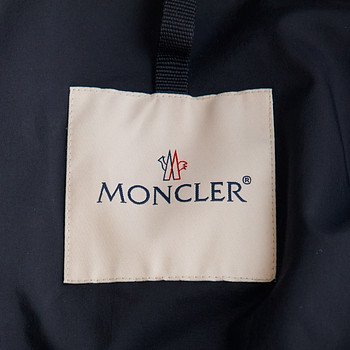 бирка Куртка Moncler
