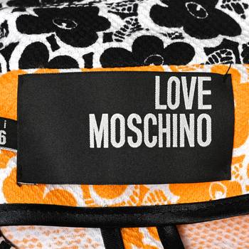 бирка Плащ Love Moschino