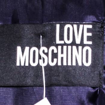 бирка Куртка Love Moschino