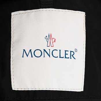 бирка Пуховик Moncler