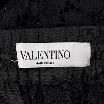 бирка Брюки Valentino