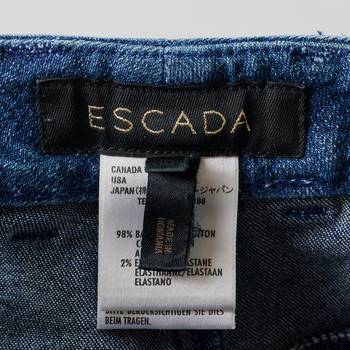 бирка Джинсы Escada