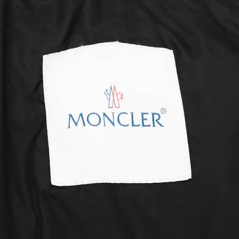 бирка Пуховик Moncler