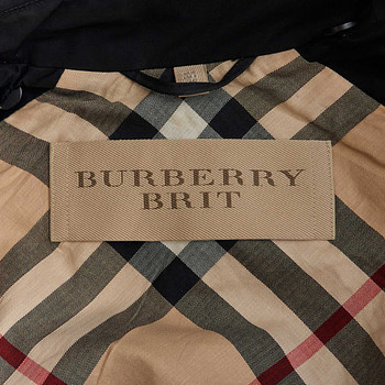 бирка Тренч Burberry Brit