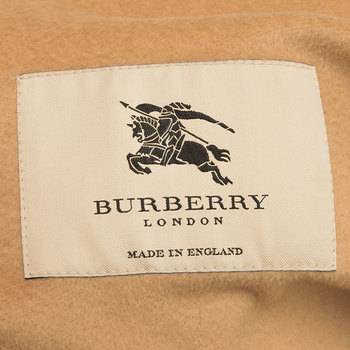 бирка Плащ Burberry