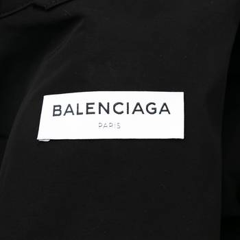 бирка Плащ Balenciaga