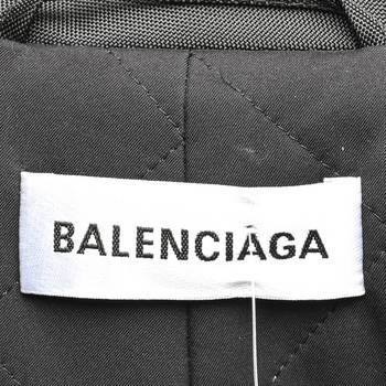 бирка Плащ Balenciaga