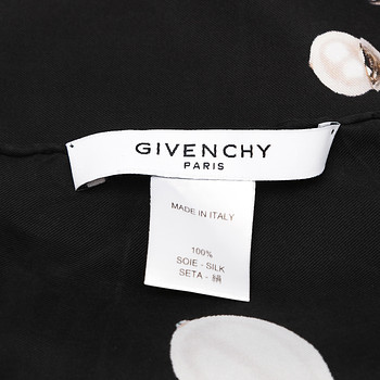 бирка Платок Givenchy