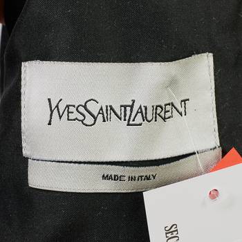 бирка Пуховик Yves Saint Laurent