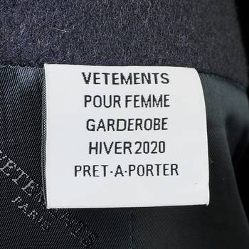 бирка Пальто Vetements