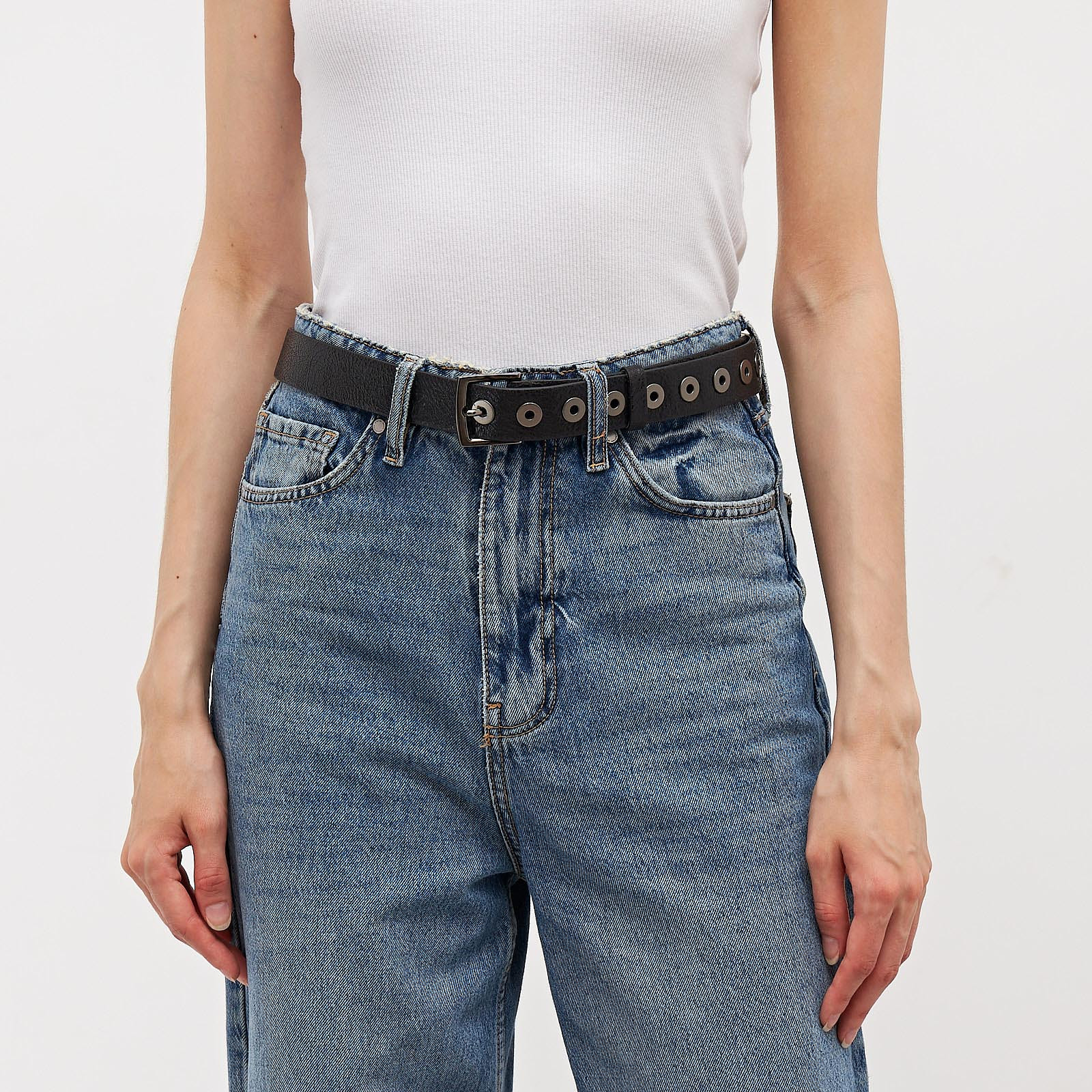 Ремень черного цвета Brunello Cucinelli - фото из каталога магазина брендовой одежды Second Friend Store Ремень Brunello Cucinelli - купить оригинал в секонд-хенде SFS - 2