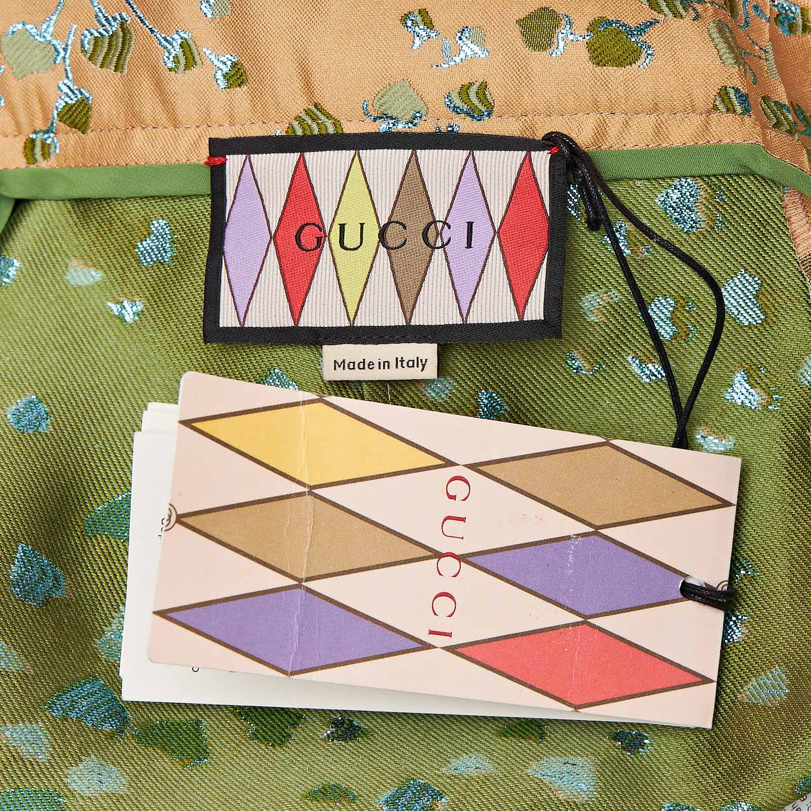 Шорты  бежевого цвета Gucci - фото из каталога магазина брендовой одежды Second Friend Store Шорты Gucci - купить оригинал в секонд-хенде SFS - 5