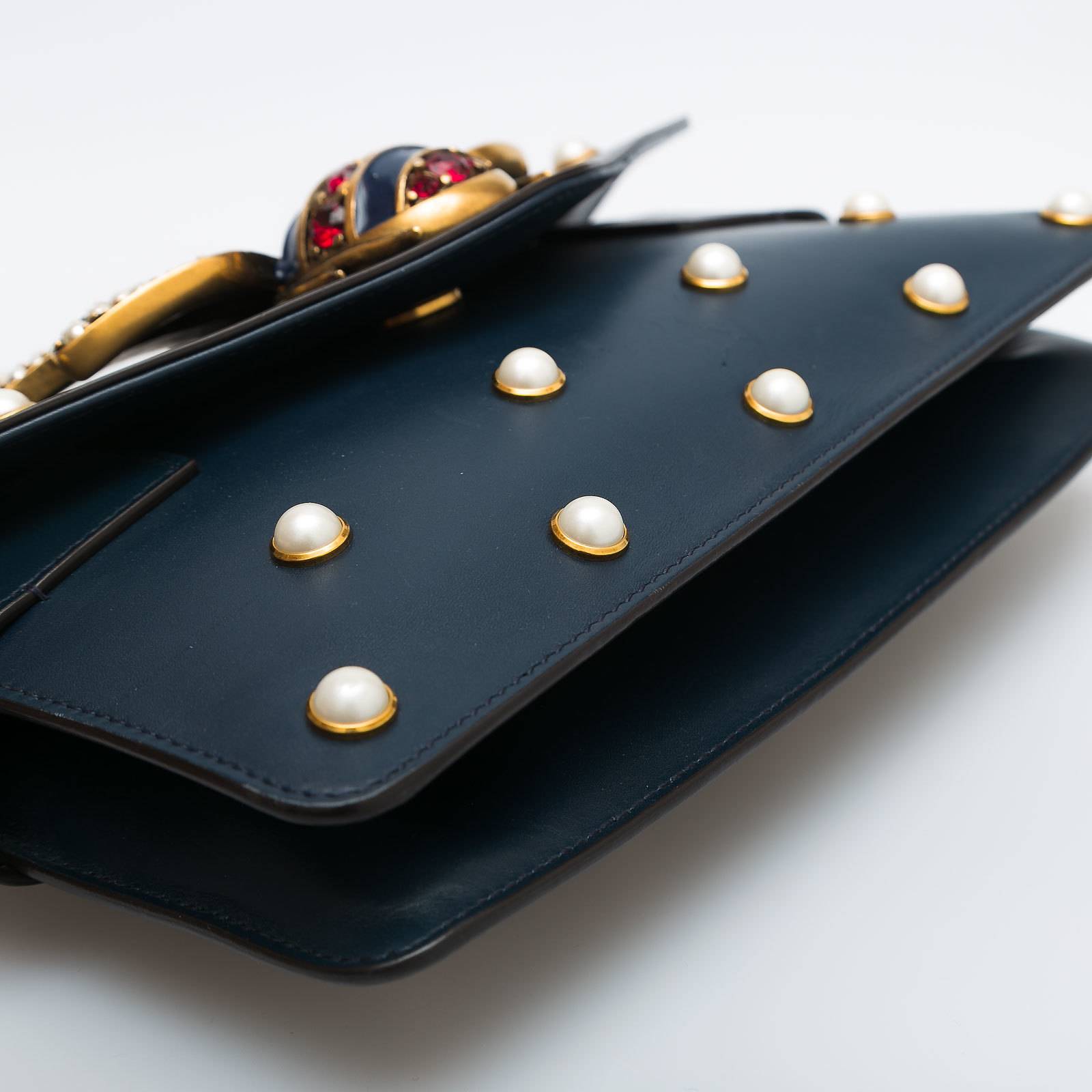 Сумка синего цвета Gucci - фото из каталога магазина брендовой одежды Second Friend Store Сумка Gucci - купить оригинал в секонд-хенде SFS - 6