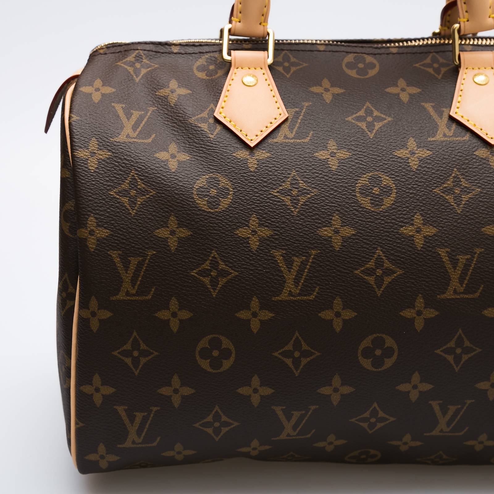 Сумка Louis Vuitton - купить оригинал в секонд-хенде SFS