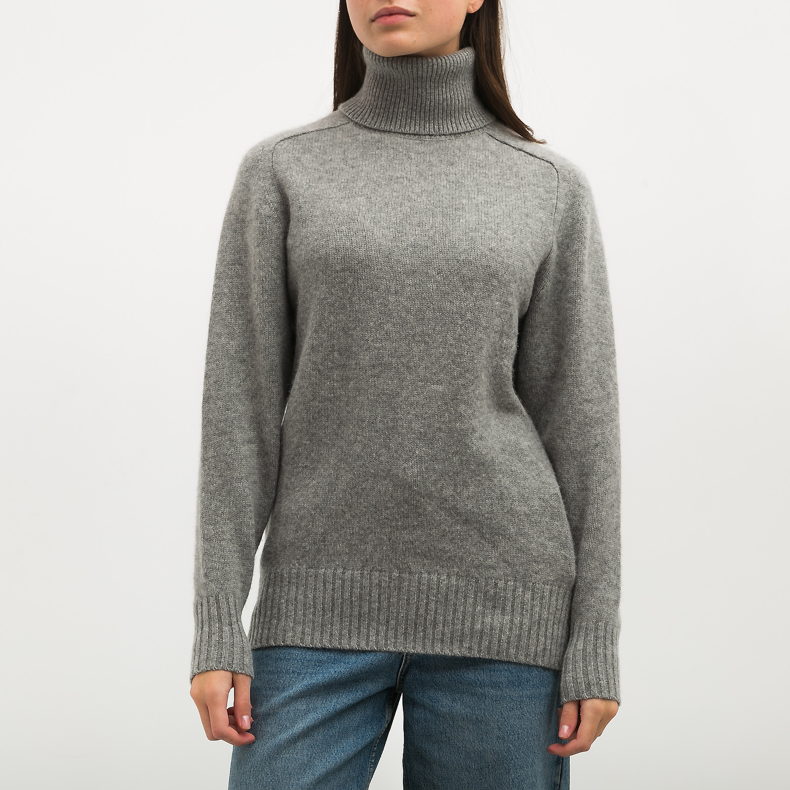 Свитер серого цвета Chloe - фото из каталога магазина брендовой одежды Second Friend Store Свитер Chloe - купить оригинал в секонд-хенде SFS - 1