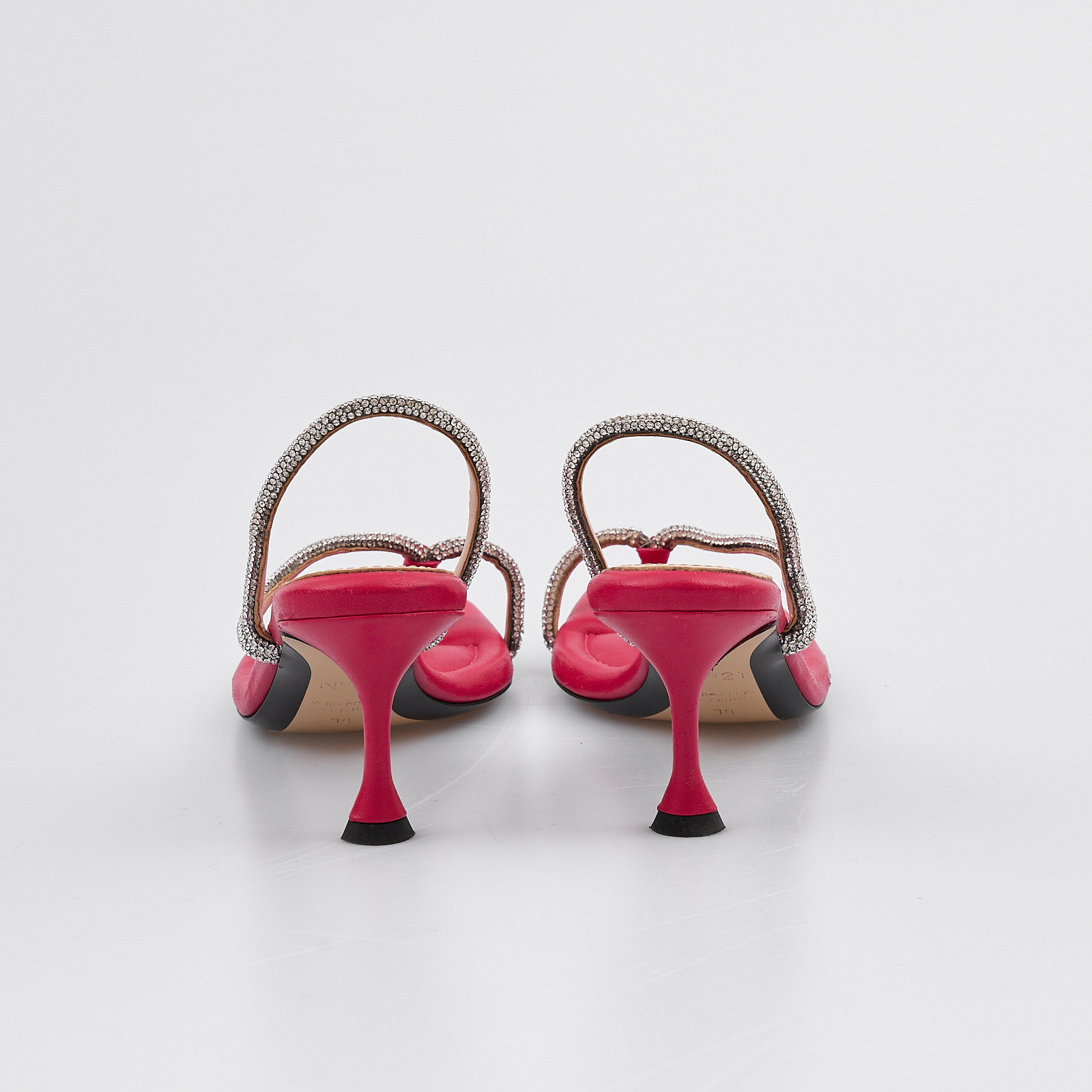 Босоножки розового цвета N21 - фото из каталога магазина брендовой одежды Second Friend Store Босоножки N21 - купить оригинал в секонд-хенде SFS - 3