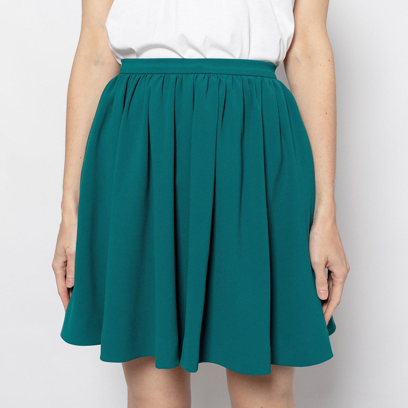 Юбка зеленого цвета By Malene Birger - фото из каталога магазина брендовой одежды Second Friend Store Юбка By Malene Birger - купить оригинал в секонд-хенде SFS - 1