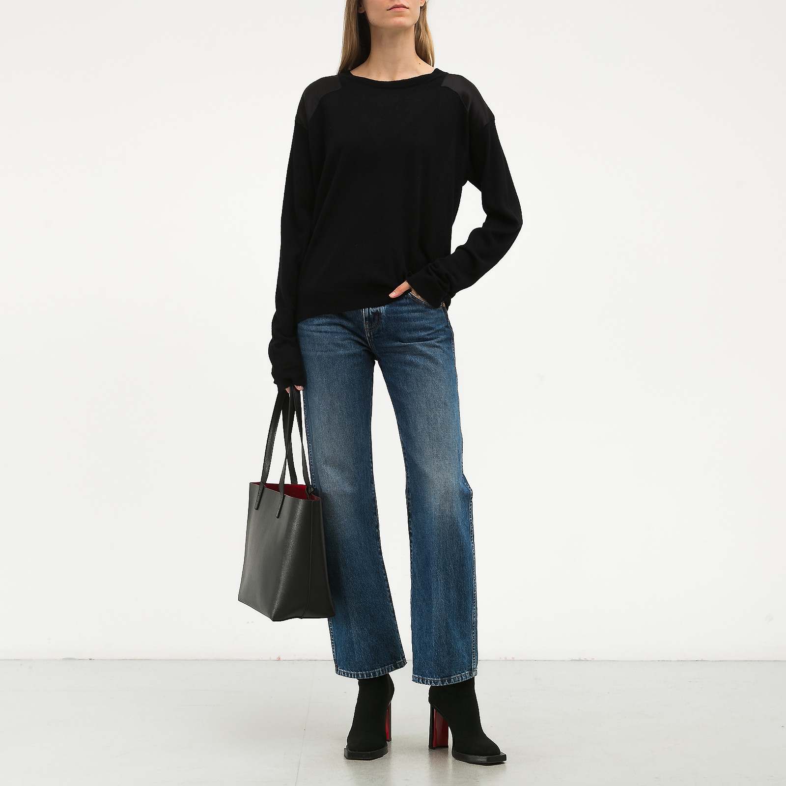 Джемпер черного цвета Zadig & Voltaire - фото из каталога магазина брендовой одежды Second Friend Store Джемпер Zadig & Voltaire - купить оригинал в секонд-хенде SFS - 2