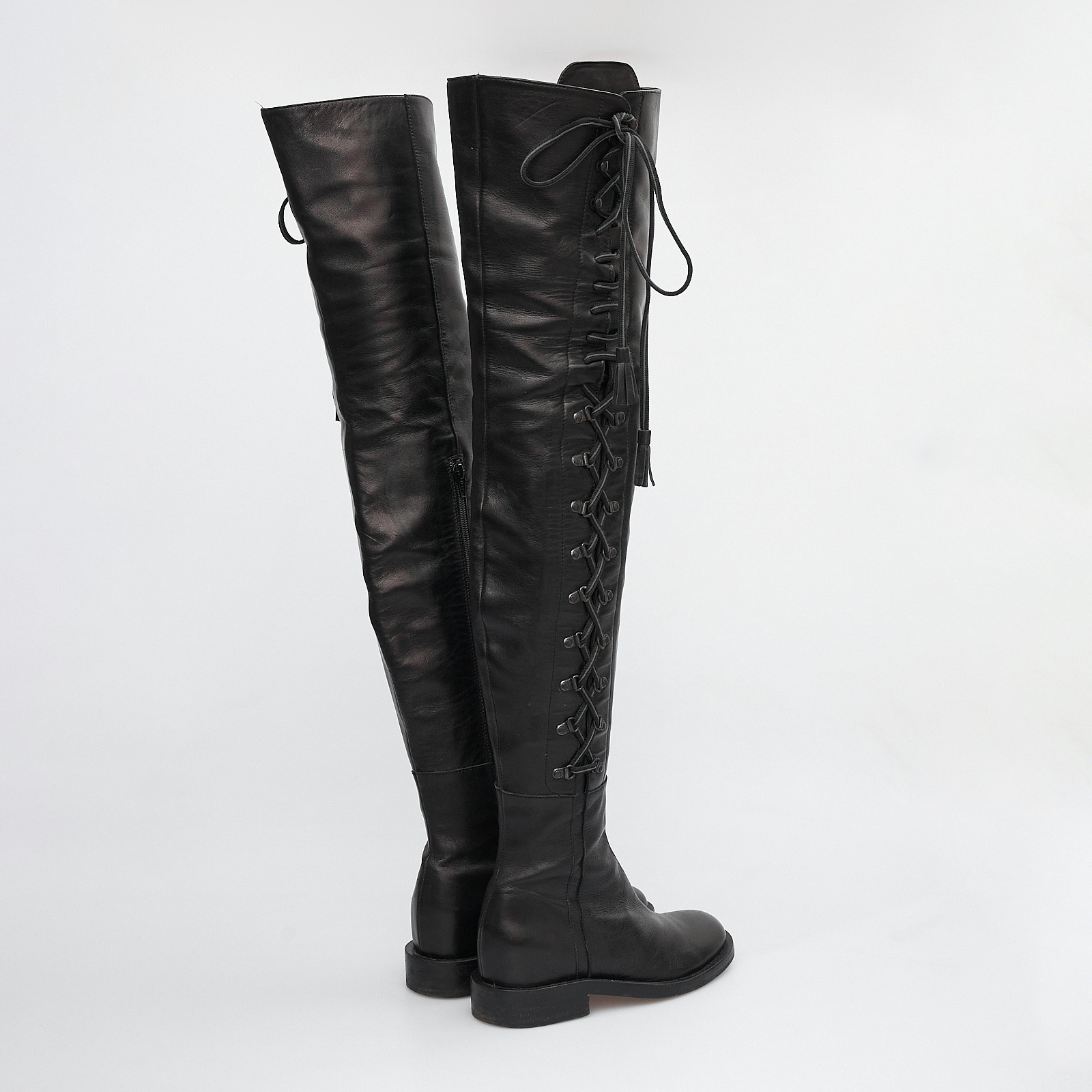 Сапоги черного цвета A.F. Vandevorst - фото из каталога магазина брендовой одежды Second Friend Store Сапоги A.F. Vandevorst - купить оригинал в секонд-хенде SFS - 3