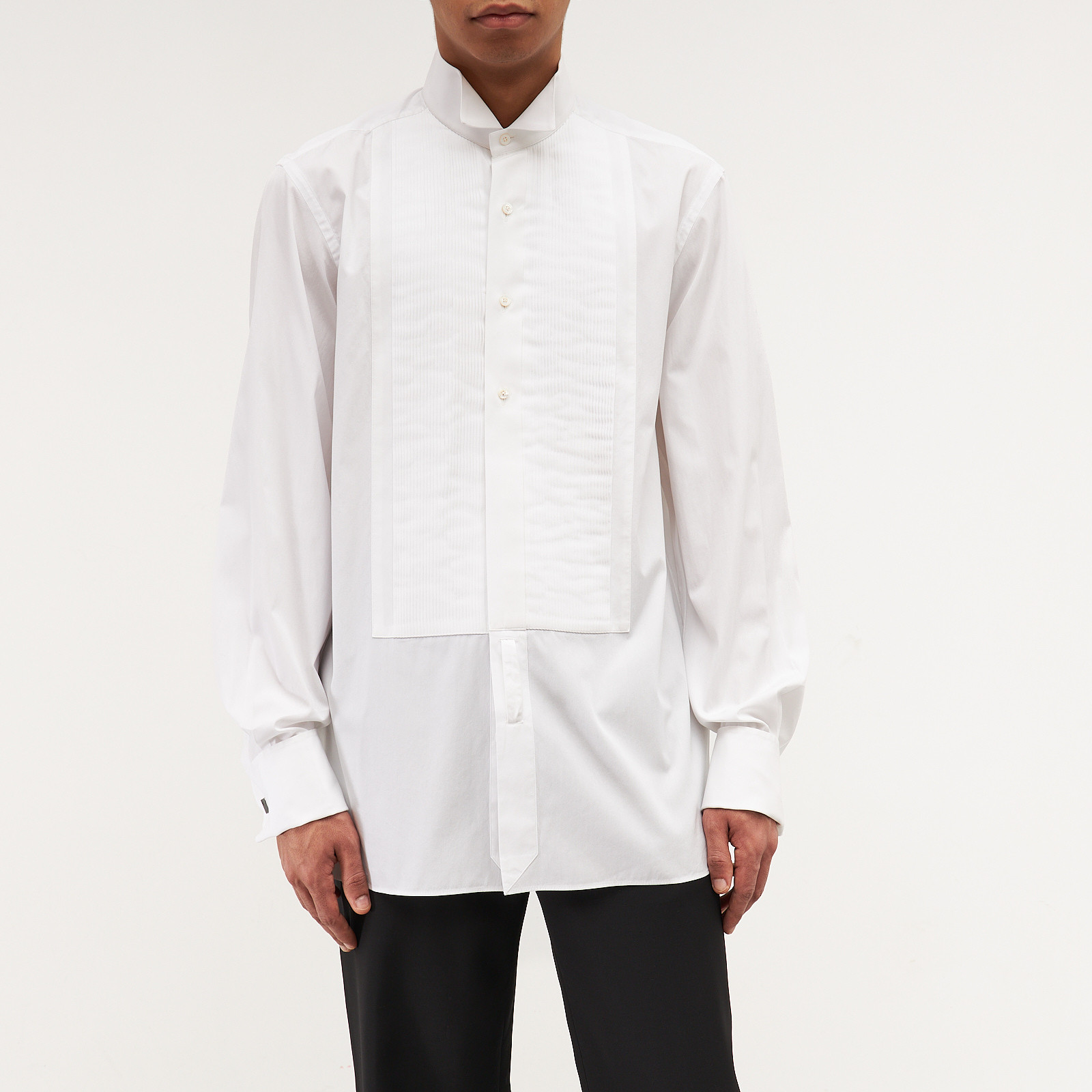 Рубашка белого цвета Tom Ford - фото из каталога магазина брендовой одежды Second Friend Store Рубашка Tom Ford - купить оригинал в секонд-хенде SFS - 1