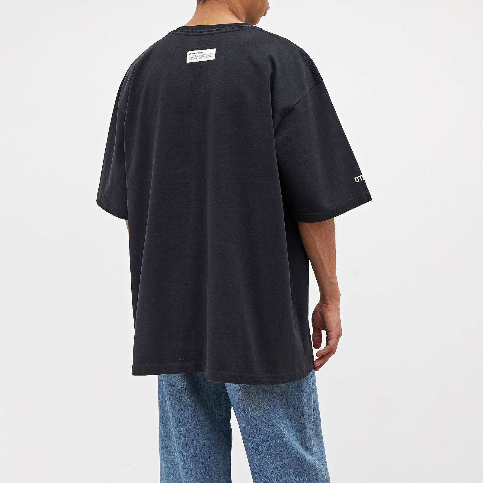 Футболка  черного цвета Heron Preston - фото из каталога магазина брендовой одежды Second Friend Store Футболка Heron Preston - купить оригинал в секонд-хенде SFS - 3