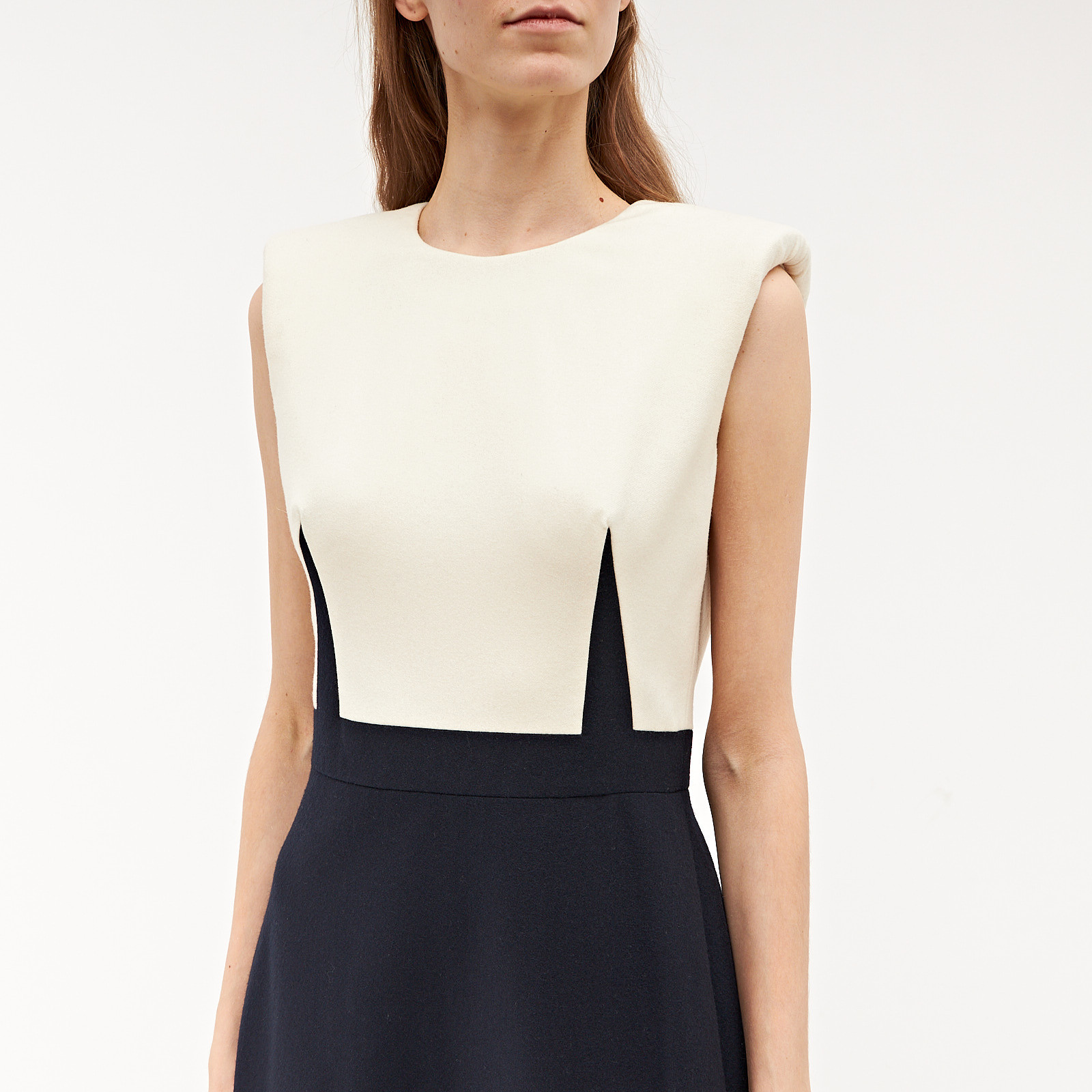 Платье синего цвета Alexander McQueen - фото из каталога магазина брендовой одежды Second Friend Store Платье Alexander McQueen - купить оригинал в секонд-хенде SFS - 4