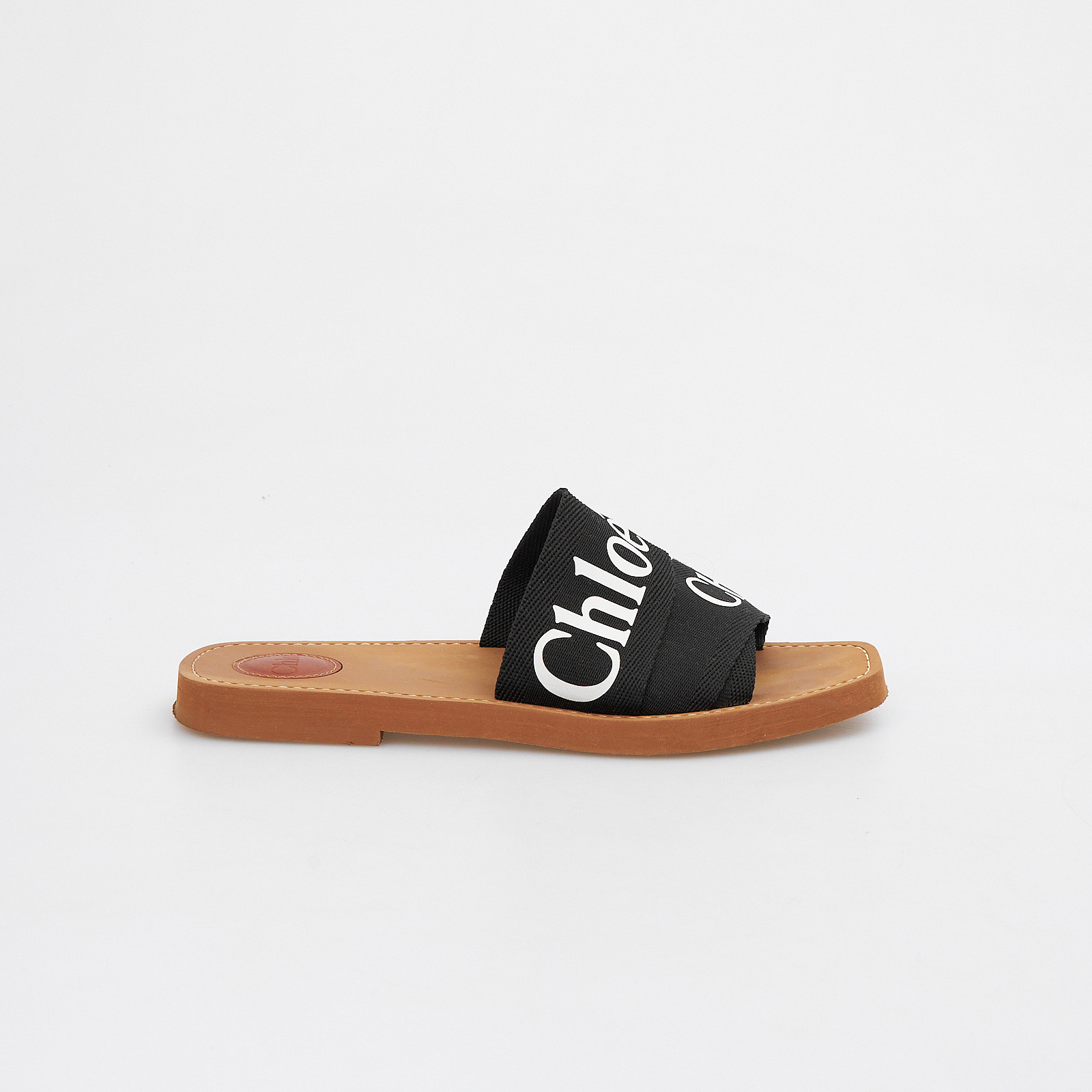 Сандалии  черного цвета Chloe - фото из каталога магазина брендовой одежды Second Friend Store Сандалии Chloe - купить оригинал в секонд-хенде SFS - 1