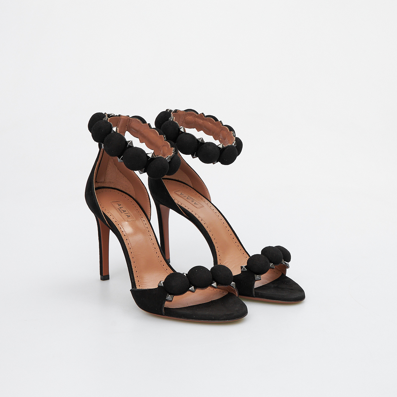 Туфли черного цвета Alaia - фото из каталога магазина брендовой одежды Second Friend Store Туфли Alaia - купить оригинал в секонд-хенде SFS - 2