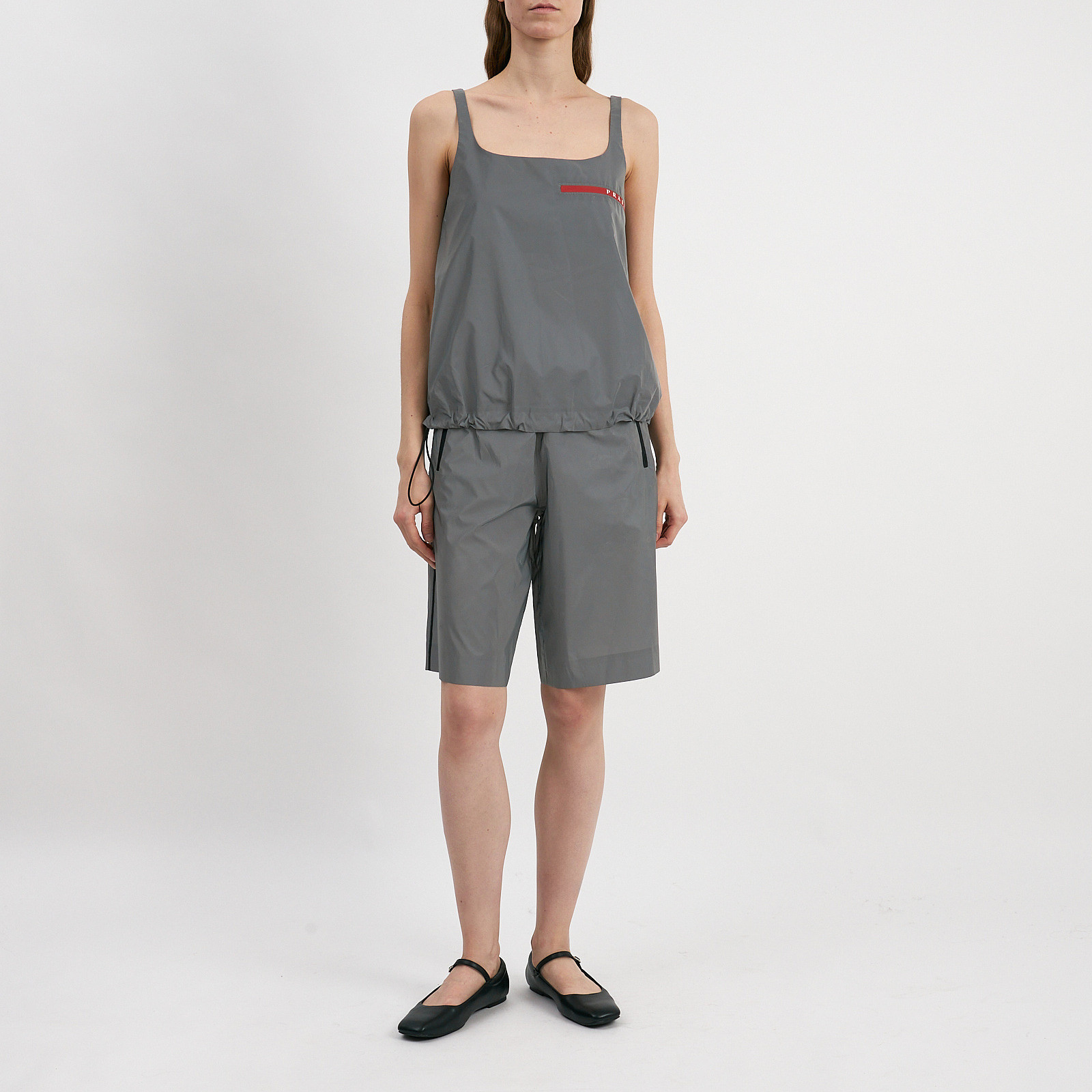 Костюм серого цвета Prada - фото из каталога магазина брендовой одежды Second Friend Store Костюм Prada - купить оригинал в секонд-хенде SFS - 1