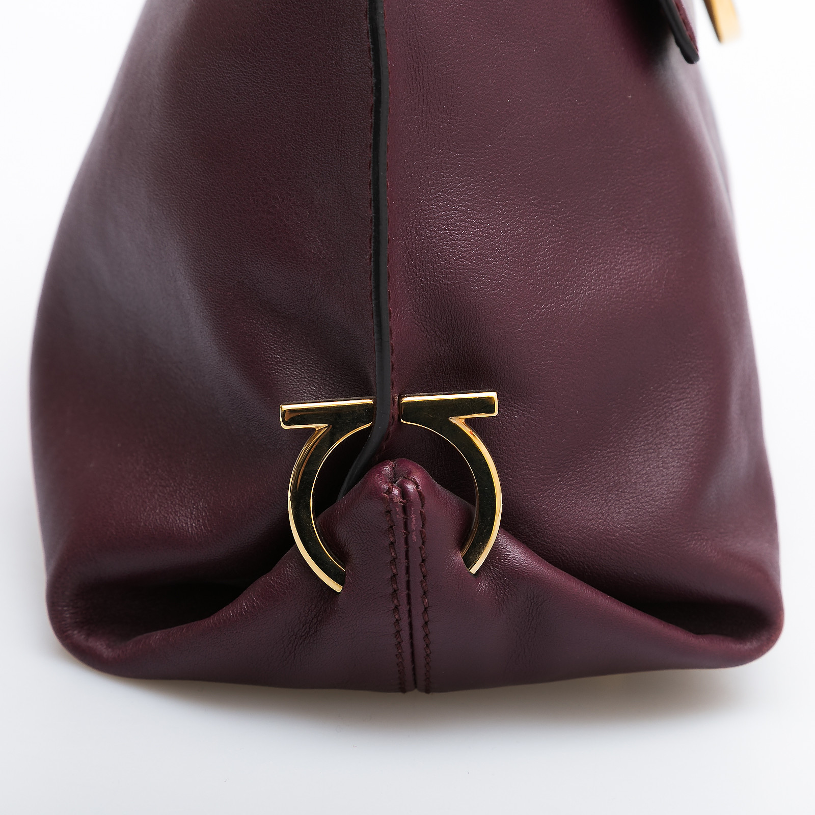 Сумка Salvatore Ferragamo - купить оригинал в секонд-хенде SFS - 7