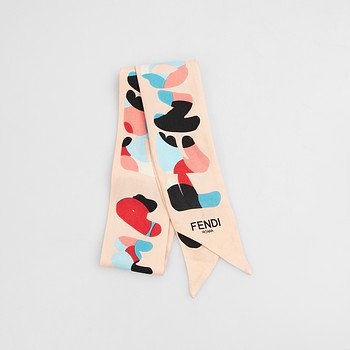 Твилли Fendi