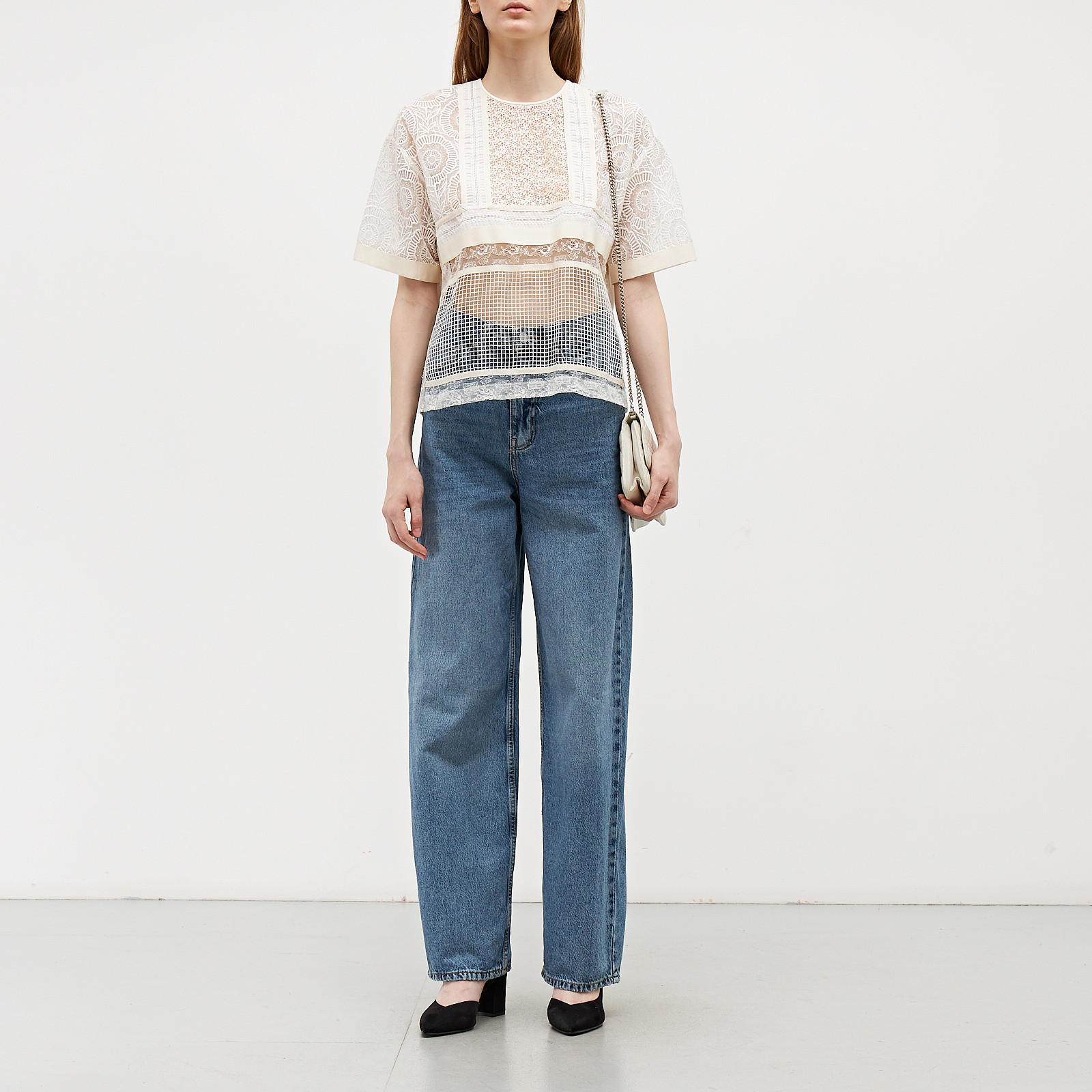 Блуза белого цвета Rochas - фото из каталога магазина брендовой одежды Second Friend Store Блуза Rochas - купить оригинал в секонд-хенде SFS - 4